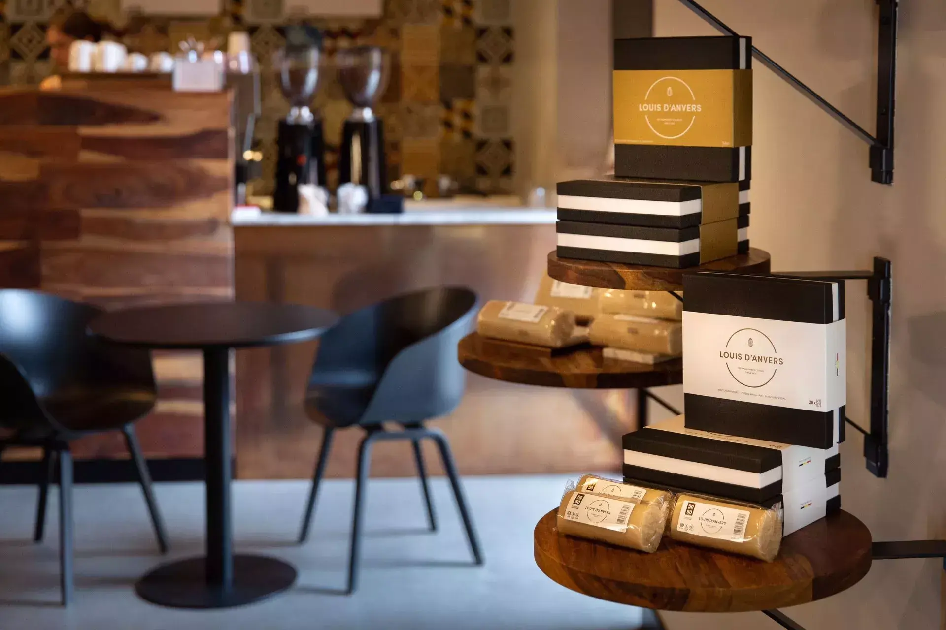 Winkel Massepain Sleeubus, Louis D'anvers