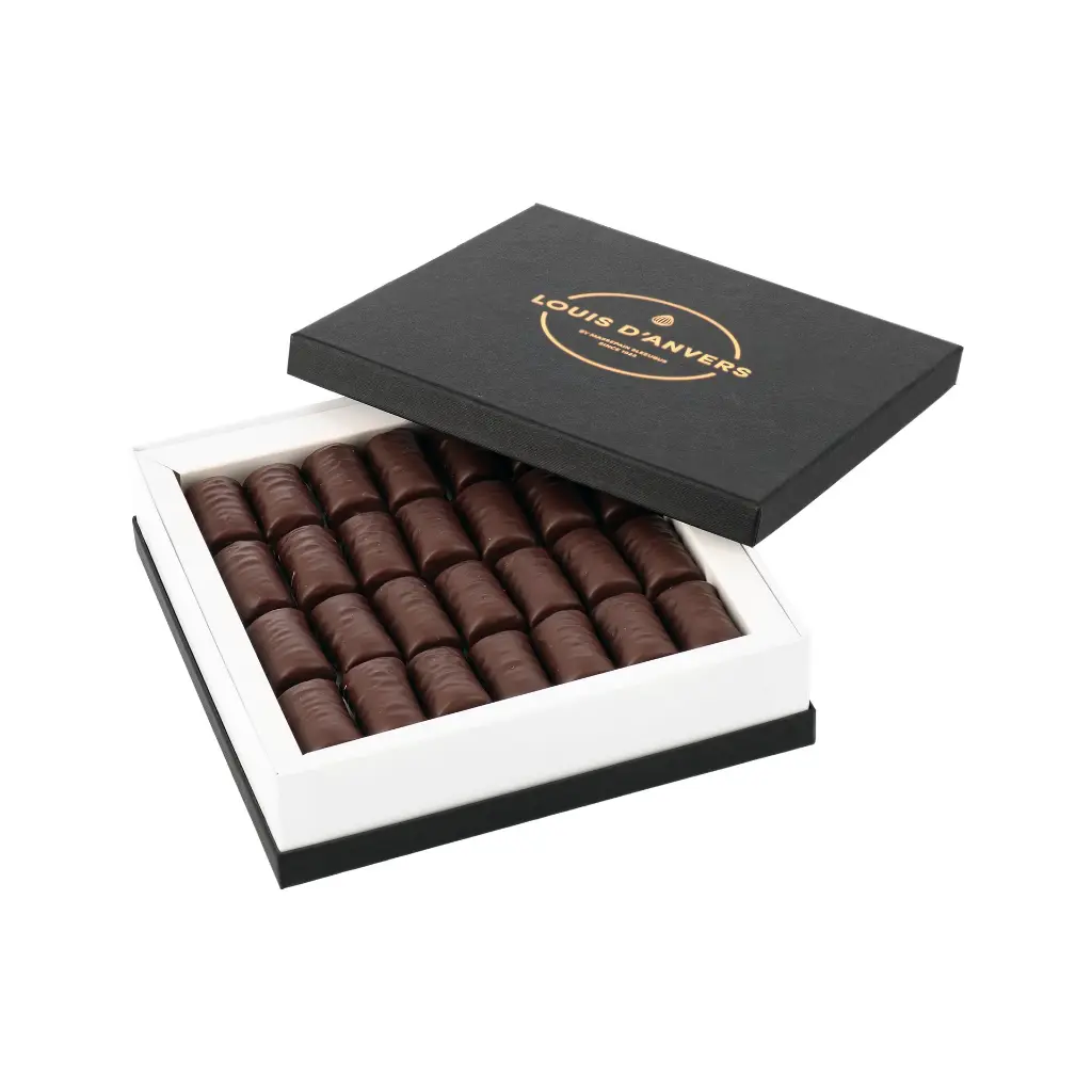 114.X26_1  l'ami jaqcues chocolade pralines marsepein sleeubus louis d'anvers luxedoos.webp