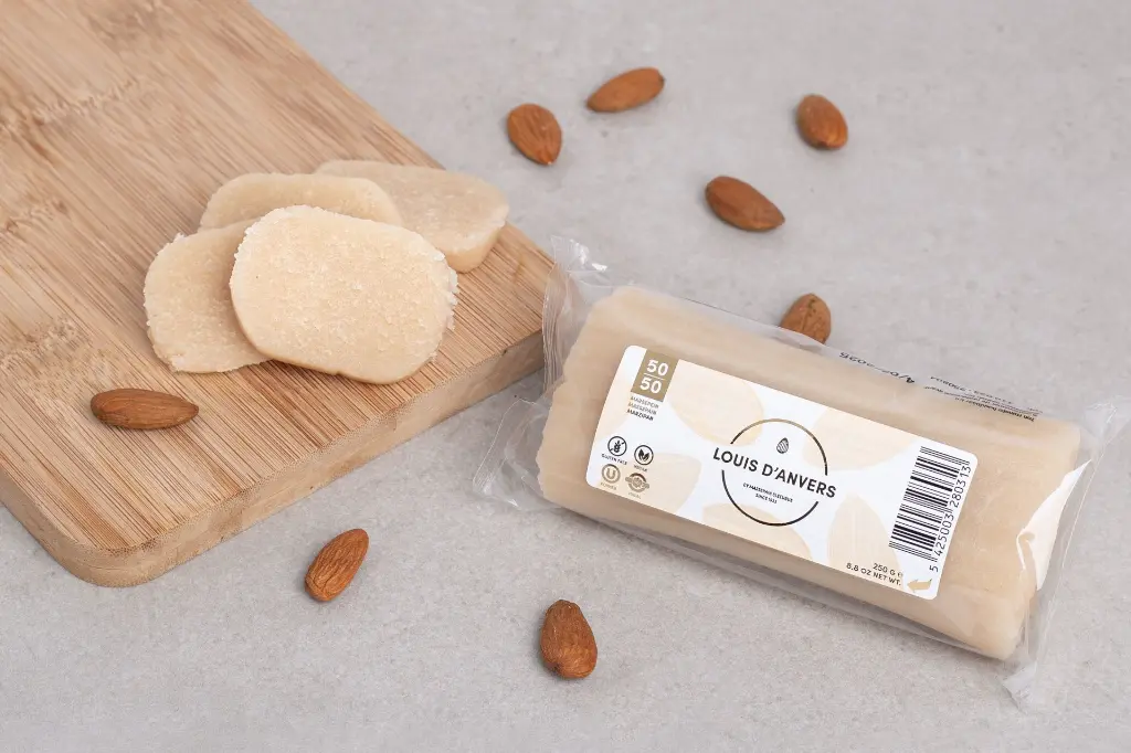 Louis D'Anvers marsepein buche 250 gram amandelen MASSEPAIN SLEEUBUS.webp